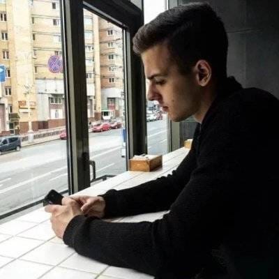 Liz Uy avatar